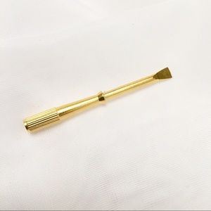 Screwdriver compatible with Cartier love bracelet